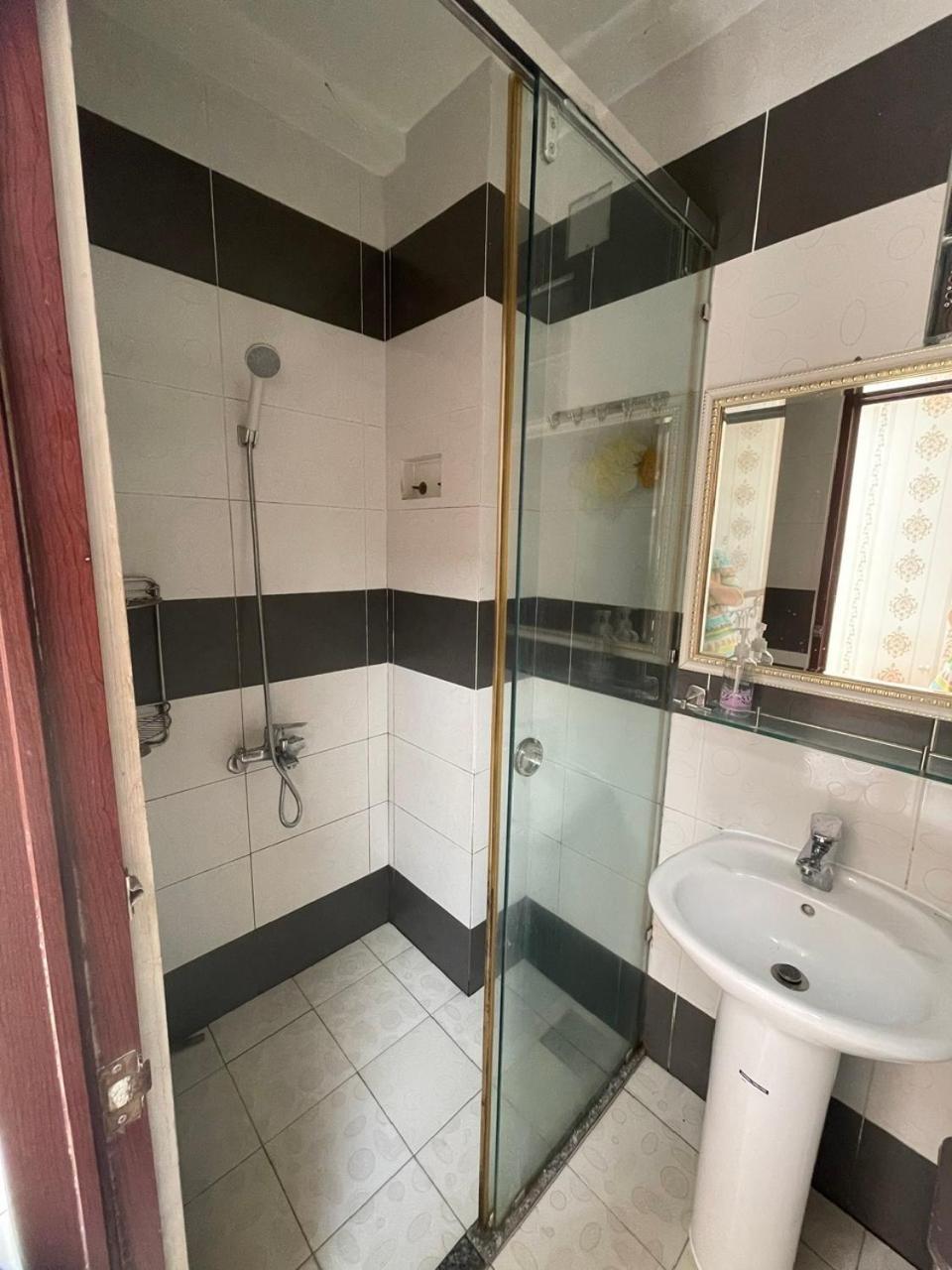 Lataland Hostel مدينة هوشي منه المظهر الخارجي الصورة